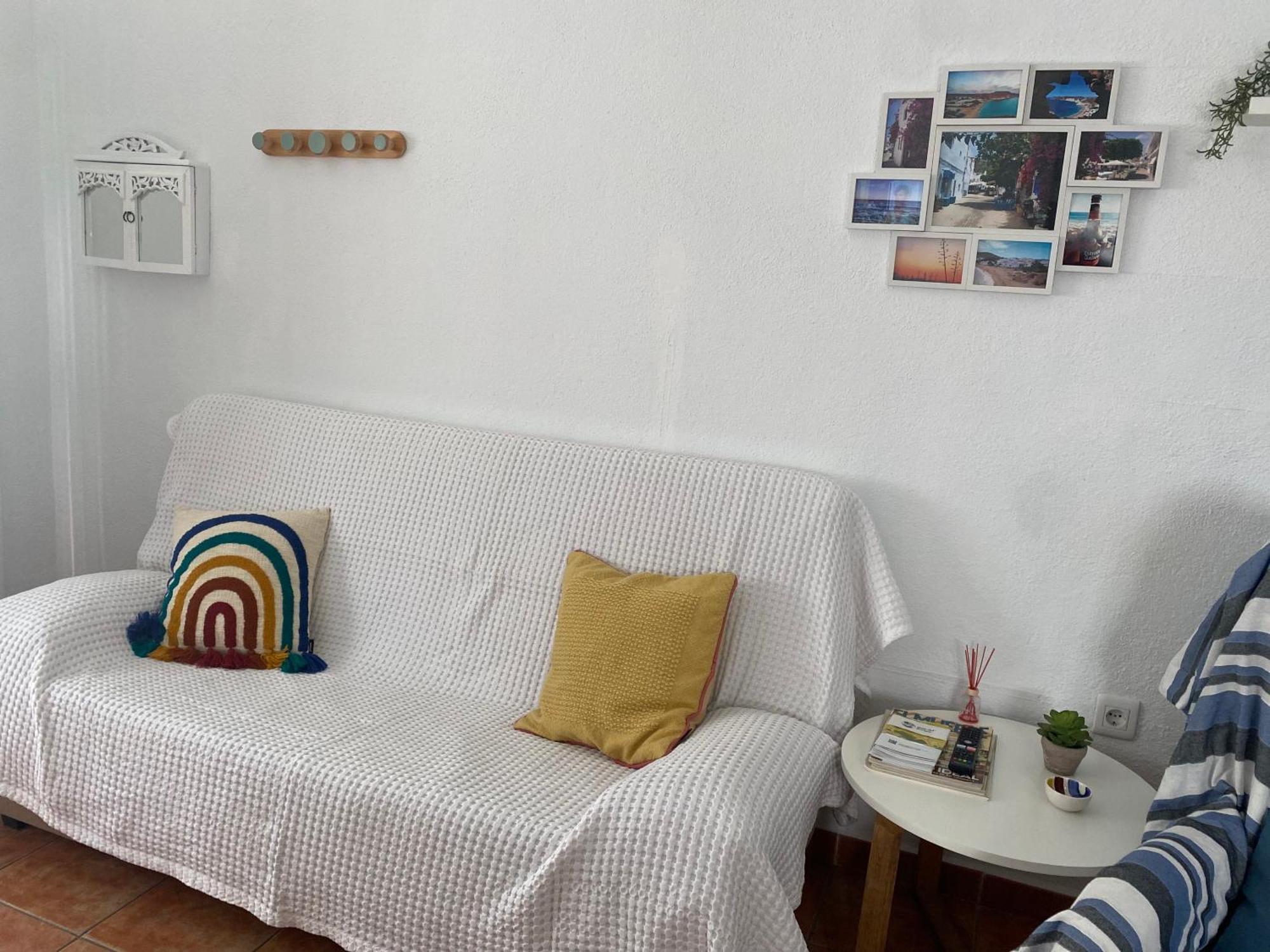 Casa Del Pez Vivienda A Pie De Calle En Agua Amarga A 250 Metros De La Playa Εξωτερικό φωτογραφία